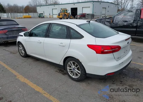 2018 Ford Focus Se z USA, uszkodzony, nr VIN 1FADP3FE5JL321281